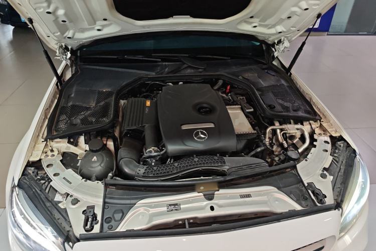 Used Mercedes-Benz C-Class 2019 C 180 L Fashion Edition Sport Version Engine Bay