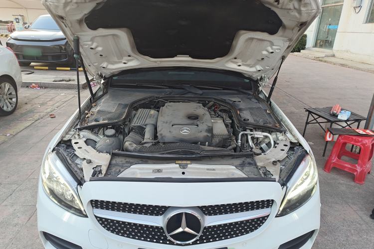 Used Mercedes-Benz C-Class 2019 C 180 L Fashion Edition Sport Version Engine Bay