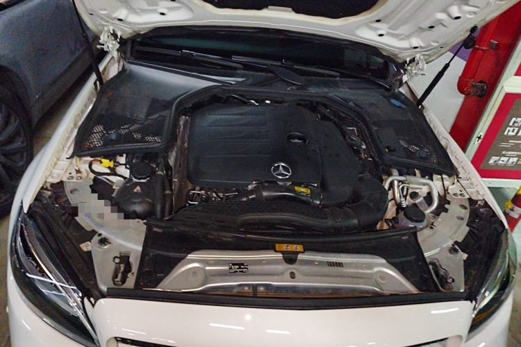 Used Mercedes-Benz C-Class 2019 C 260 L Sport Edition Engine Bay