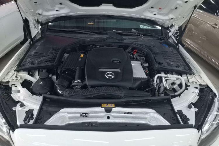 Used Mercedes-Benz C-Class 2019 C 180 L Fashion Edition Sport Version Engine Bay