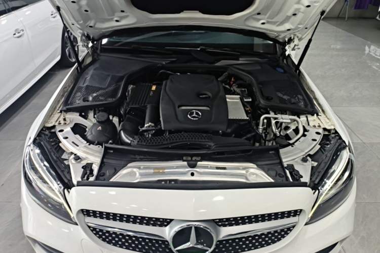 Used Mercedes-Benz C-Class 2019 C 180 L Fashion Edition Sport Version Engine Bay