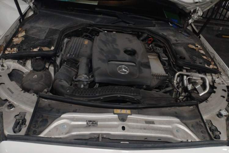 Used Mercedes-Benz C-Class 2019 C 180 L Fashion Edition Sport Version Engine Bay