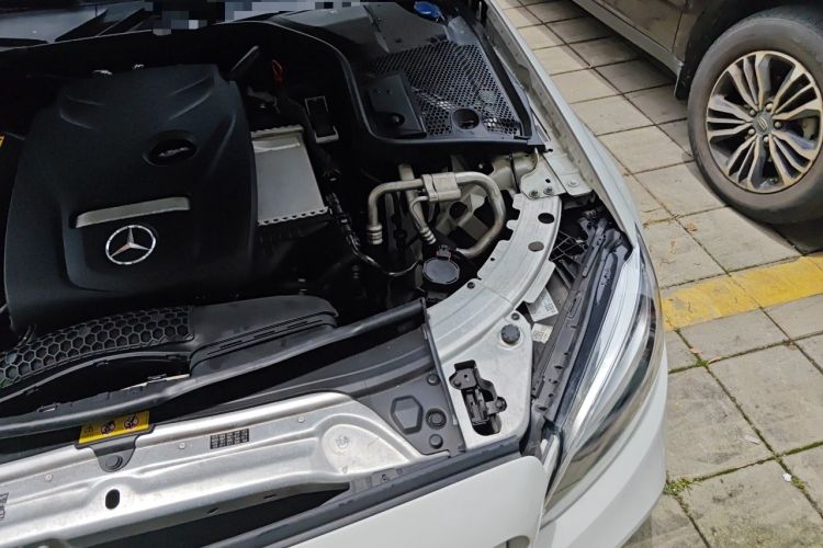 Used Mercedes-Benz C-Class 2019 C 180 L Dynamic Sports Edition Engine Bay Left