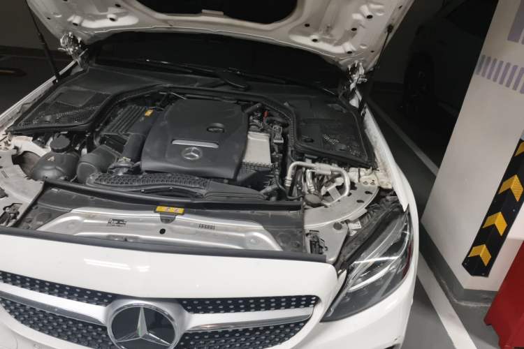 Used Mercedes-Benz C-Class 2019 C 180 L Dynamic Sports Edition Engine Bay Left