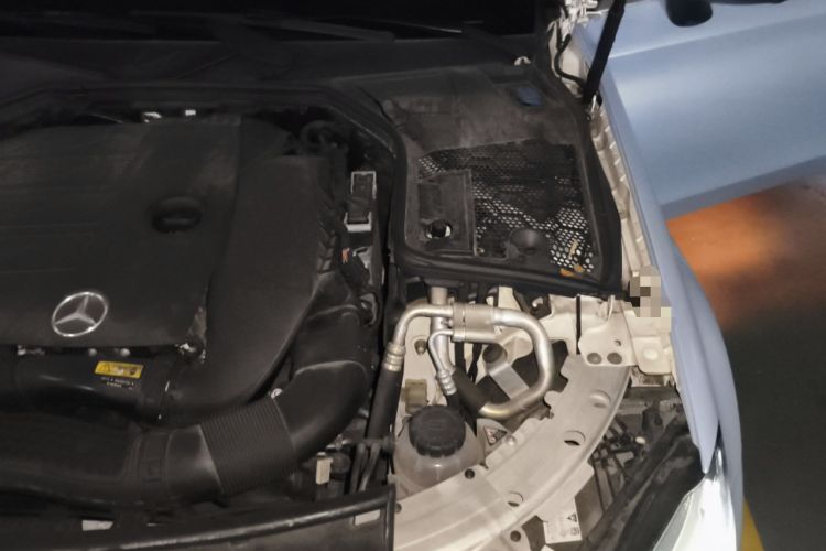 Used Mercedes-Benz C-Class 2019 C 260 Coupe Engine Bay Left