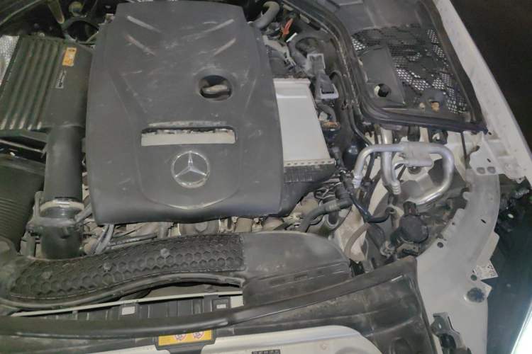 Used Mercedes-Benz C-Class 2019 C 180 L Fashion Edition Sport Version Engine Bay Left