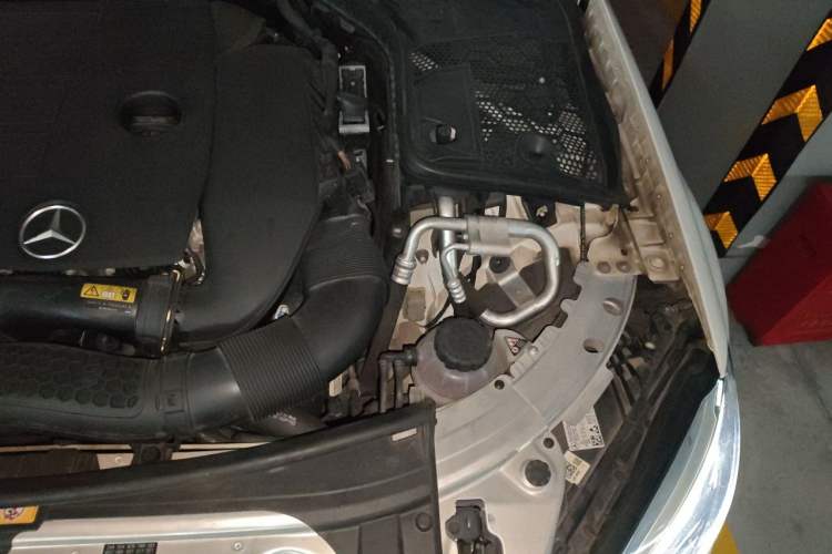 Used Mercedes-Benz C-Class 2019 C 260 L Sport Edition Engine Bay Left