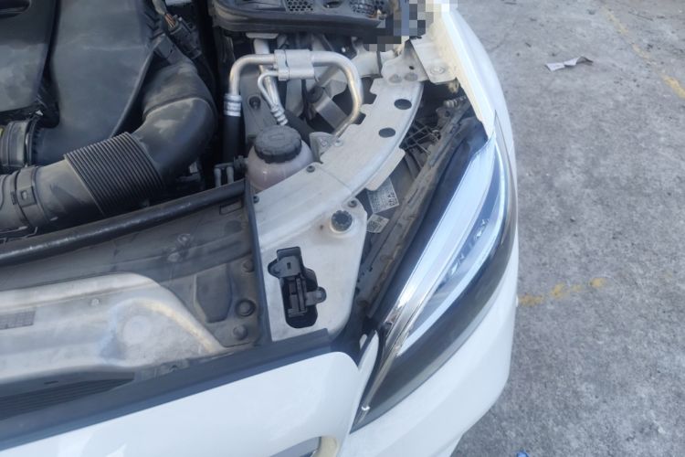 Used Mercedes-Benz C-Class 2019 C 260 L Sport Edition Engine Bay Left