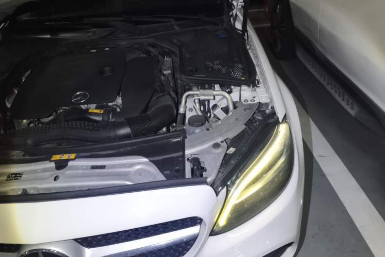 Used Mercedes-Benz C-Class 2019 C 260 L Sport Edition Engine Bay Left
