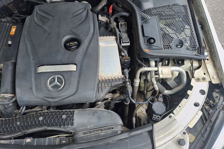 Used Mercedes-Benz C-Class 2019 C 180 L Fashion Edition Sport Version Engine Bay Left