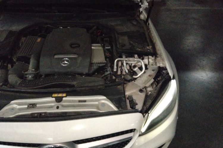 Used Mercedes-Benz C-Class 2019 C 180 L Fashion Edition Sport Version Engine Bay Left