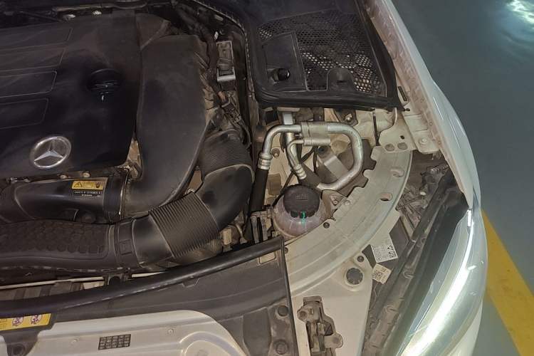 Used Mercedes-Benz C-Class 2019 Restyled C 260 L Sport Edition Engine Bay Left