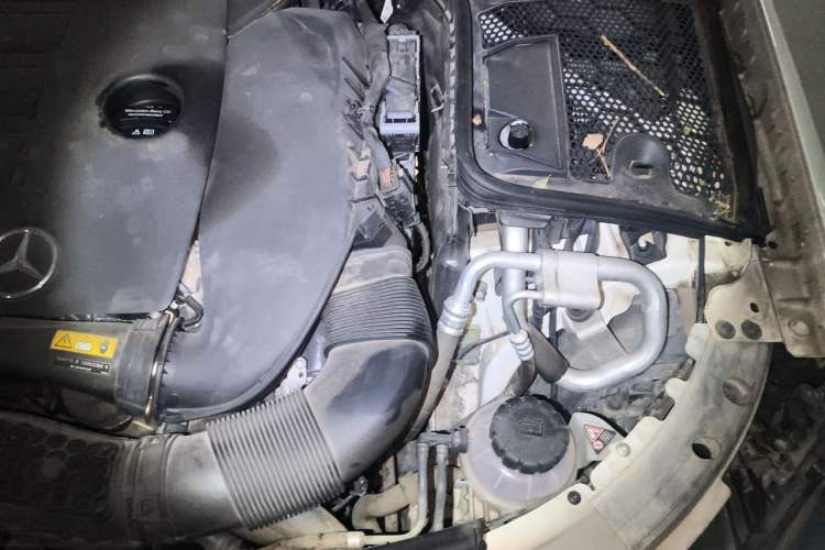 Used Mercedes-Benz C-Class 2019 C 260 L Sport Edition Engine Bay Left