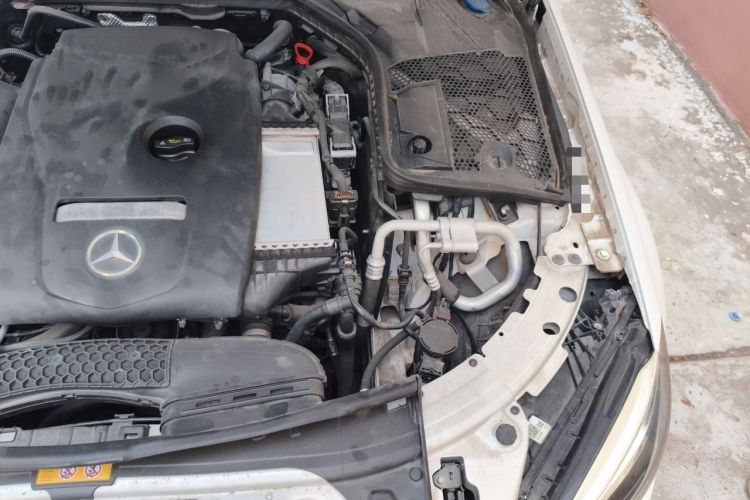 Used Mercedes-Benz C-Class 2019 C 180 L Fashion Edition Sport Version Engine Bay Left