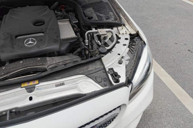 Used Mercedes-Benz C-Class 2019 C 180 L Fashion Edition Sport Version Engine Bay Left