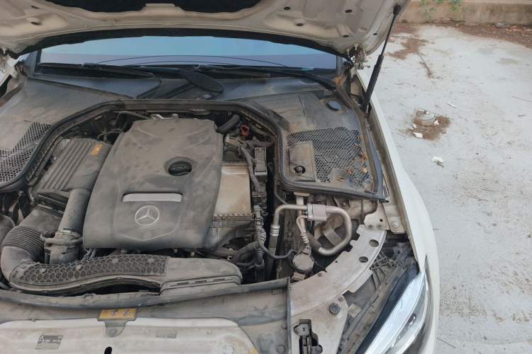 Used Mercedes-Benz C-Class 2019 C 180 L Fashion Edition Sport Version Engine Bay Left