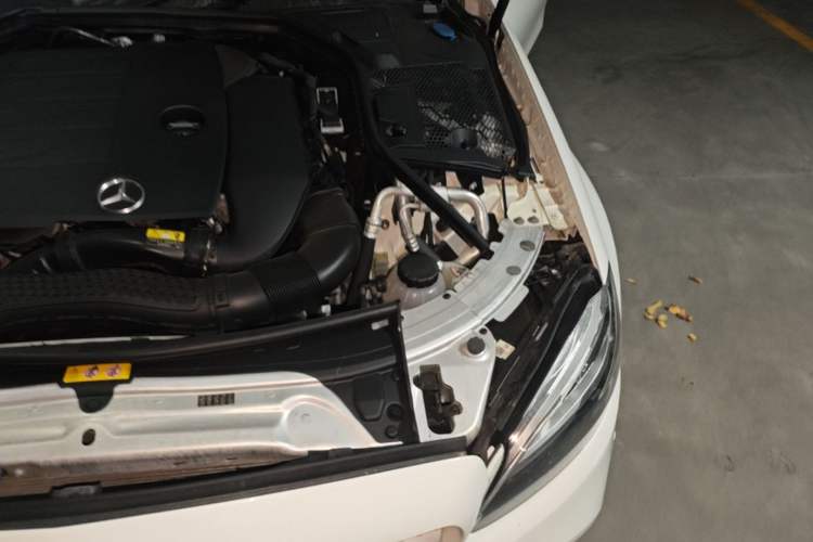 Used Mercedes-Benz C-Class 2019 C 260 L Sport Edition Engine Bay Left