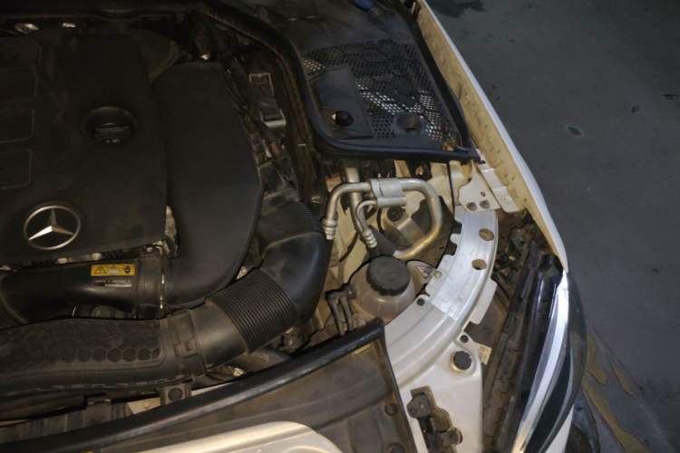 Used Mercedes-Benz C-Class 2019 C 260 Sport Edition Engine Bay Left