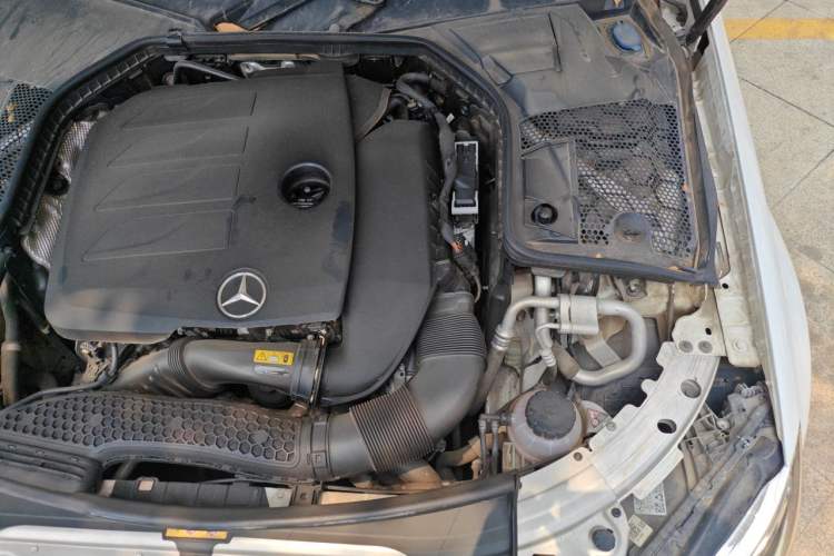 Used Mercedes-Benz C-Class 2019 C 260 Sport Edition Engine Bay Left
