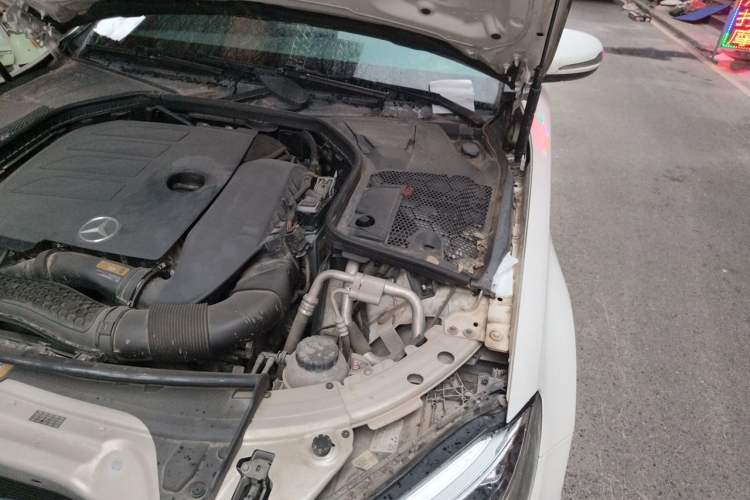 Used Mercedes-Benz C-Class 2019 C 260 L Sport Edition Engine Bay Left