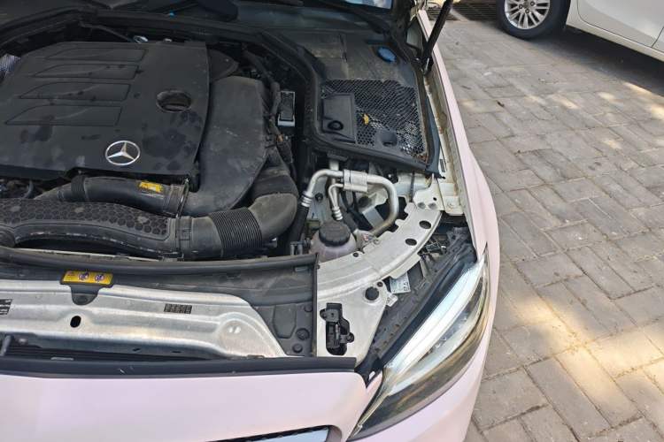 Used Mercedes-Benz C-Class 2019 C 260 Sport Edition 4MATIC Engine Bay Left