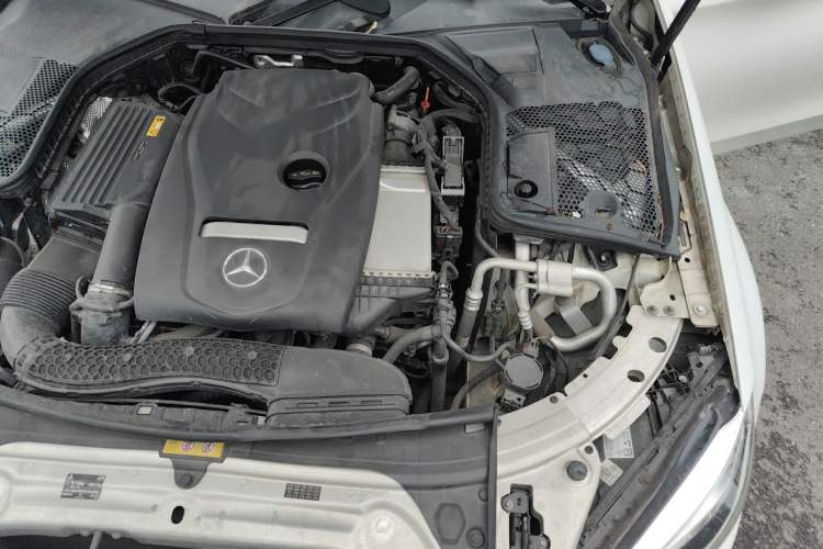 Used Mercedes-Benz C-Class 2019 C 180 L Dynamic Sports Edition Engine Bay Left