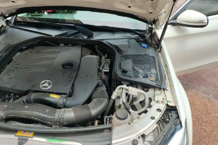 Used Mercedes-Benz C-Class 2019 Restyled C 260 L Sport Edition Engine Bay Left