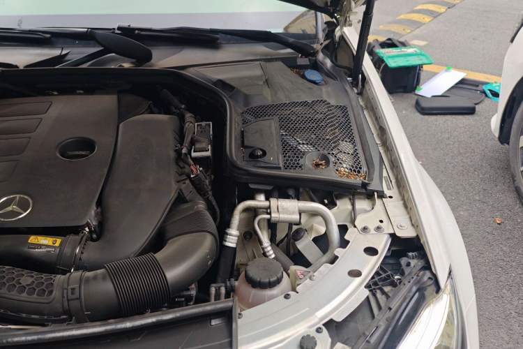 Used Mercedes-Benz C-Class 2019 Restyled C 260 L Sport Edition Engine Bay Left