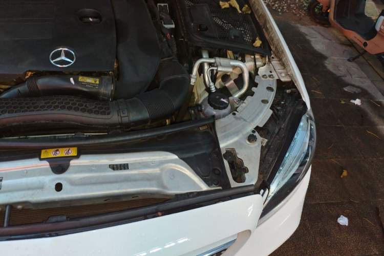 Used Mercedes-Benz C-Class 2019 Restyled C 260 L Sport Edition Engine Bay Left