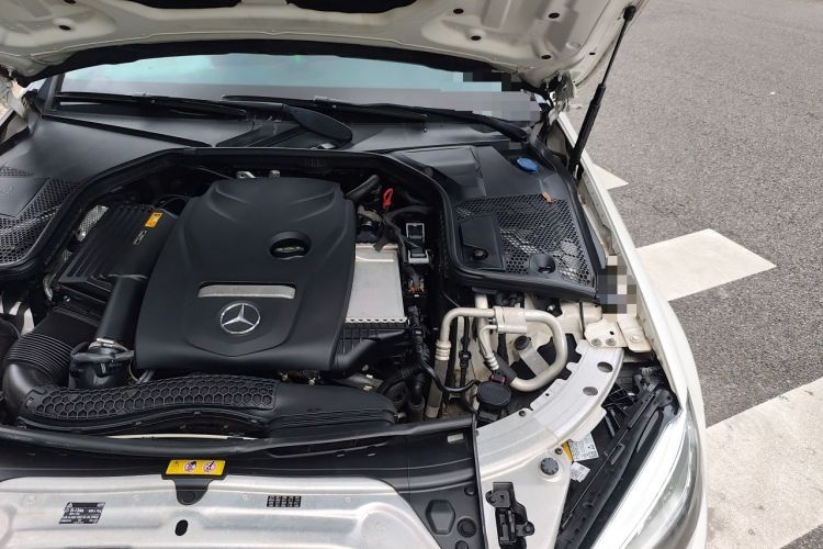 Used Mercedes-Benz C-Class 2019 C 180 L Fashion Edition Sport Version Engine Bay Left