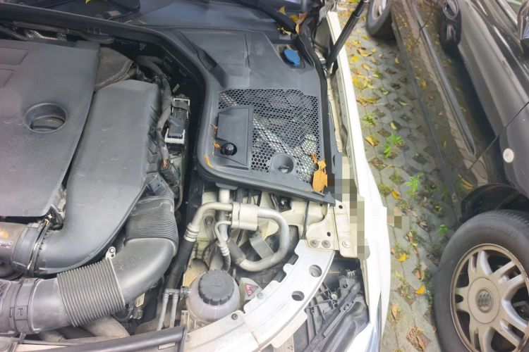 Used Mercedes-Benz C-Class 2019 C 260 L Sport Edition Engine Bay Left