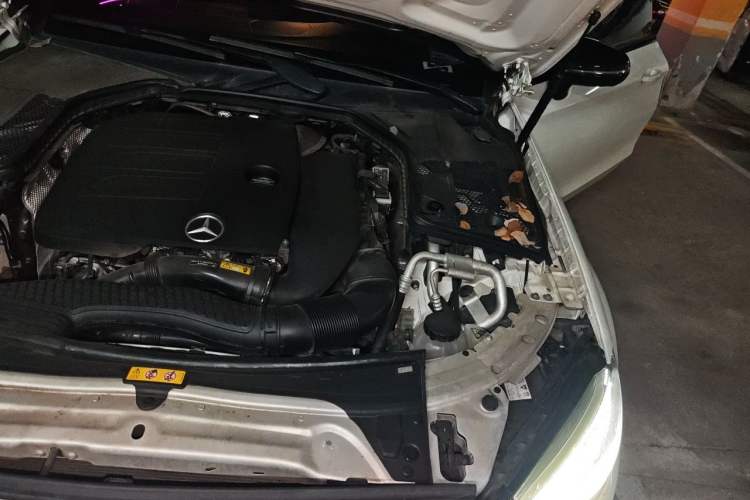 Used Mercedes-Benz C-Class 2019 C 260 Coupe Engine Bay Left