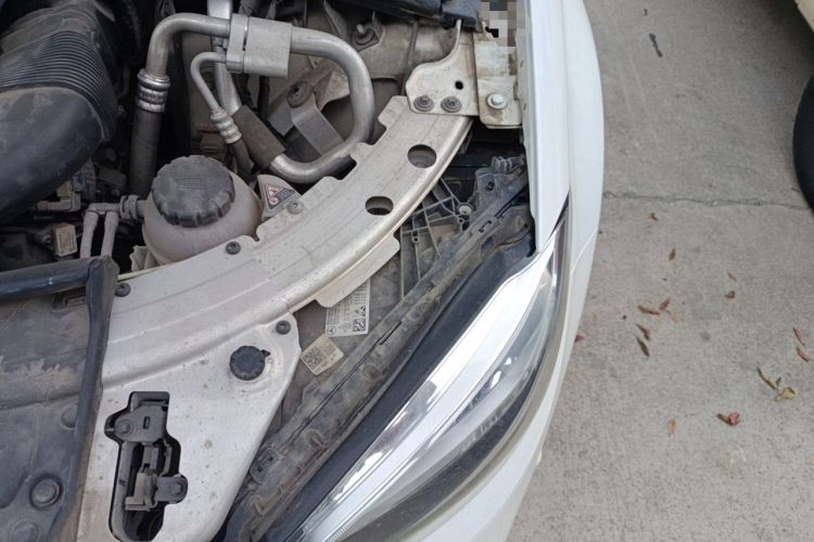Used Mercedes-Benz C-Class 2019 C 260 Sport Edition Engine Bay Left