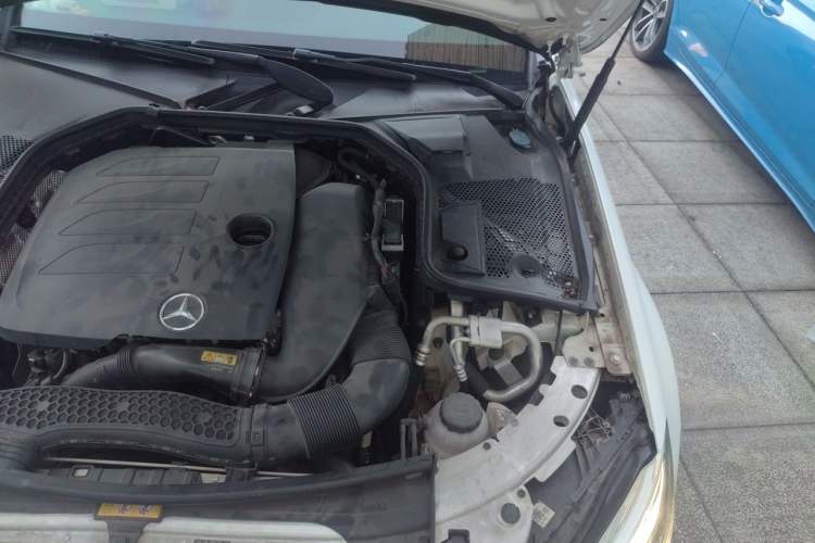 Used Mercedes-Benz C-Class 2019 C 260 L Sport Edition Engine Bay Left