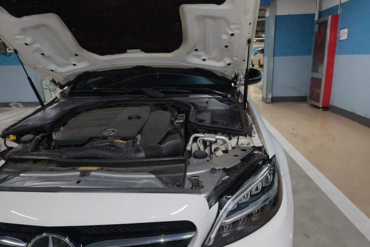 Used Mercedes-Benz C-Class 2019 C 260 Sport Edition Engine Bay Left