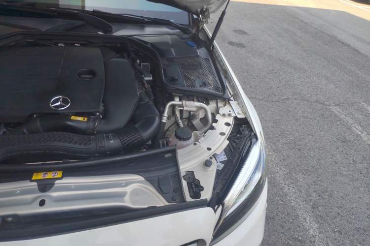 Used Mercedes-Benz C-Class 2019 C 260 Coupe Engine Bay Left