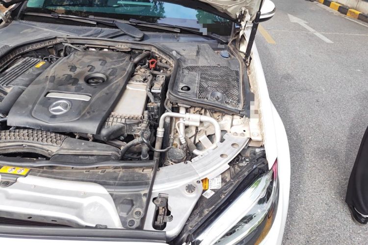 Used Mercedes-Benz C-Class 2019 C 180 L Fashion Edition Sport Version Engine Bay Left