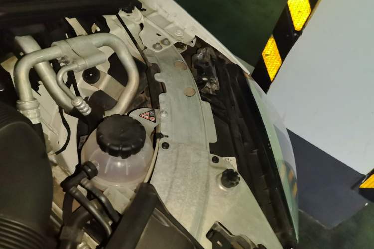 Used Mercedes-Benz C-Class 2019 C 260 Sport Edition Engine Bay Left