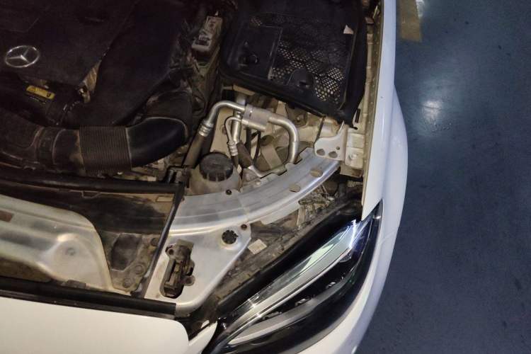 Used Mercedes-Benz C-Class 2019 Restyled C 260 L Sport Edition Engine Bay Left