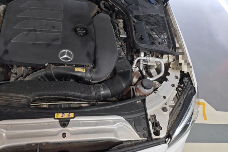 Used Mercedes-Benz C-Class 2019 C 260 Coupe Engine Bay Left