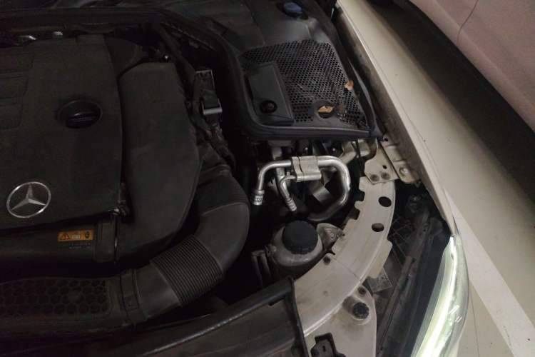 Used Mercedes-Benz C-Class 2019 C 260 Sport Edition Engine Bay Left
