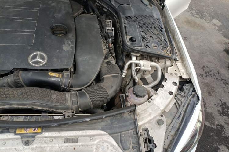 Used Mercedes-Benz C-Class 2019 C 260 Sport Edition Engine Bay Left