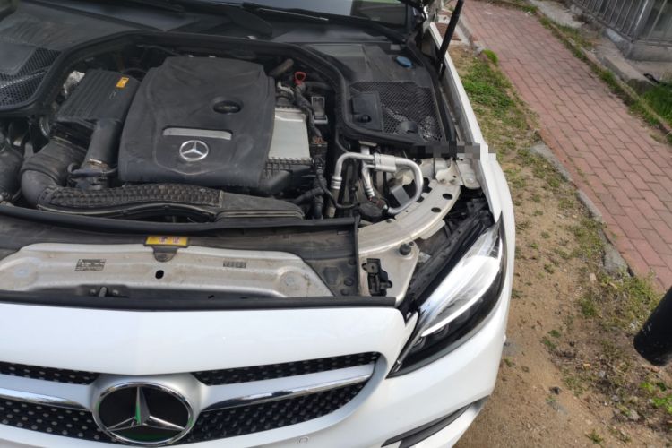 Used Mercedes-Benz C-Class 2019 C 180 L Fashion Edition Sport Version Engine Bay Left