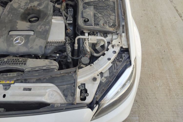 Used Mercedes-Benz C-Class 2019 C 180 L Fashion Edition Sport Version Engine Bay Left
