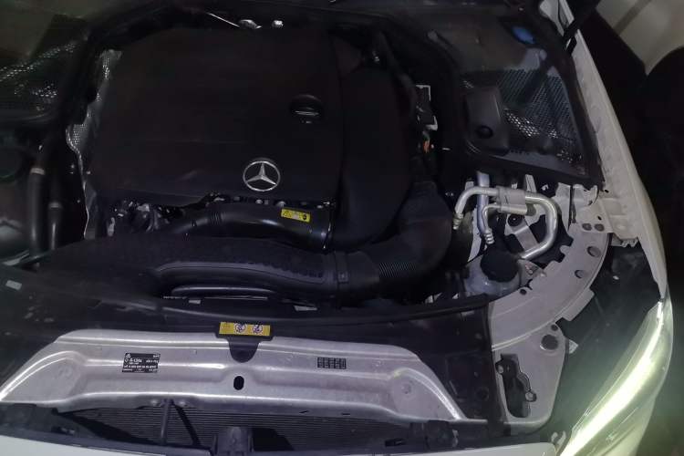 Used Mercedes-Benz C-Class 2019 C 260 L Sport Edition Engine Bay Left