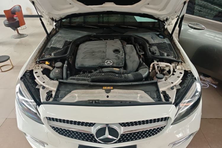 Used Mercedes-Benz C-Class 2019 C 260 Estate Engine Bay