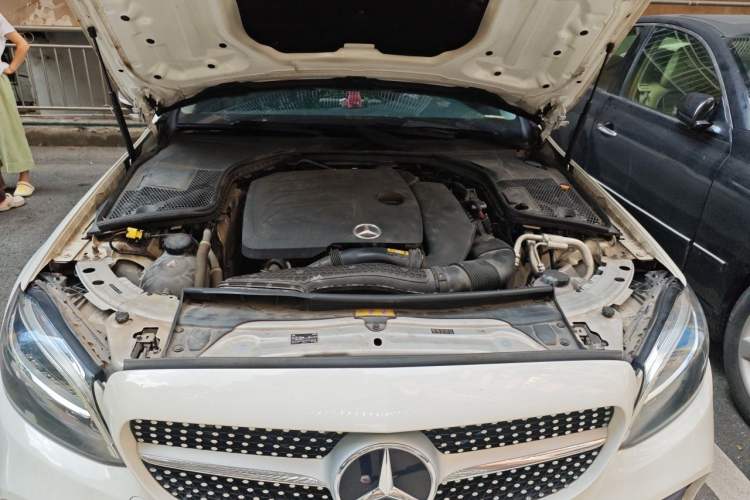 Used Mercedes-Benz C-Class 2019 C 260 L Sport Edition Engine Bay