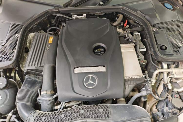 Used Mercedes-Benz C-Class 2019 C 180 L Dynamic Sports Edition Engine Bay