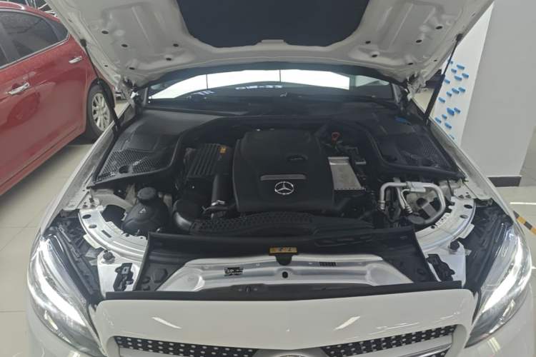 Used Mercedes-Benz C-Class 2019 C 180 L Fashion Edition Sport Version Engine Bay