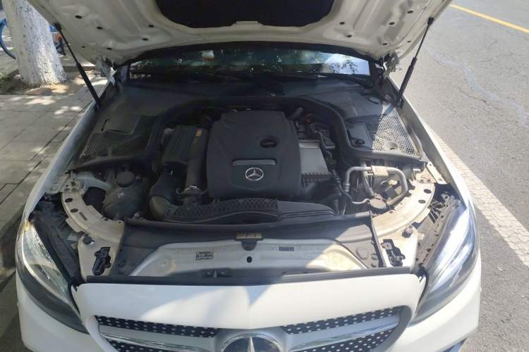 Used Mercedes-Benz C-Class 2019 C 180 L Fashion Edition Sport Version Engine Bay